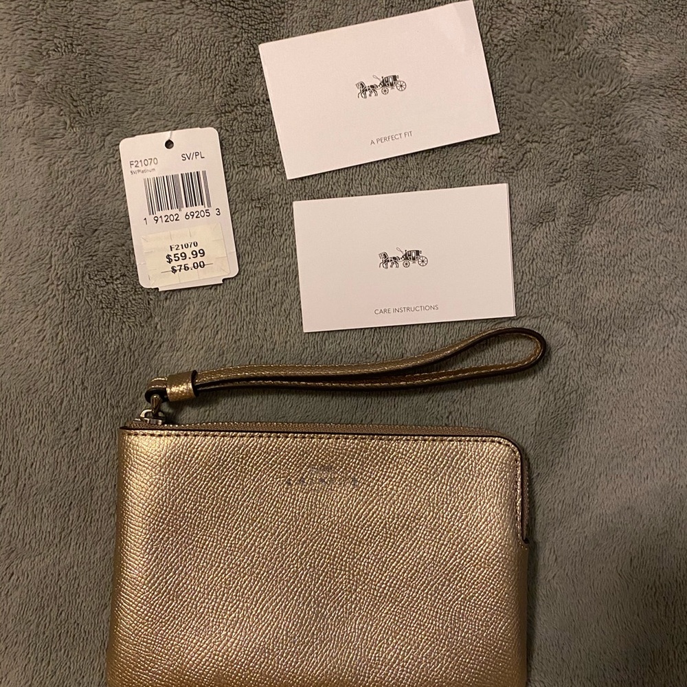 Coach gold wristlet - Picture 5 of 6